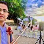 Josué Rugama M. violinista en boda en la playa